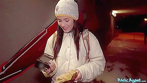 Beautiful hottie with a big ass is deepthroated by her guy