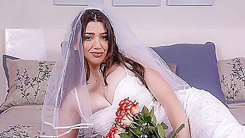 Alyx star enjoys hot blowjob with her husband in this video