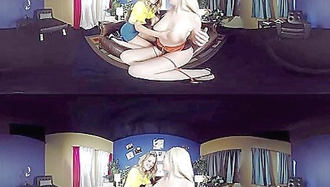 Two lesbians in vr video show each other in their hottest poses