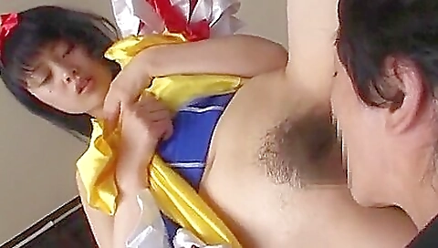 Japanese Slut In Alice In Wonderland Costume Get Naughty