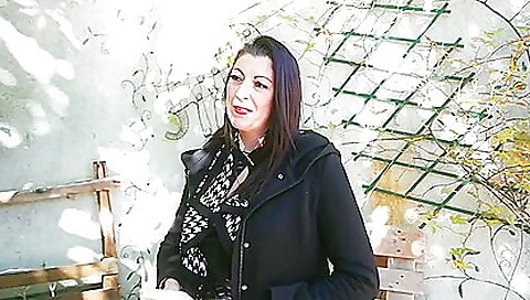 Big tits brunette is a great trainer of competition horses