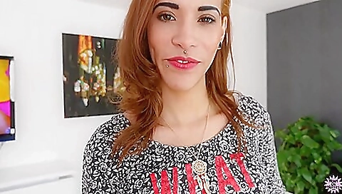 Hot brunette is making a deepthroat and facial with her lover