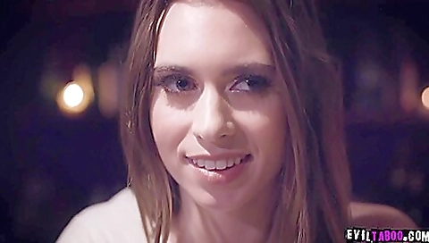 Hottie maid with a big ass seduces husband with big bang