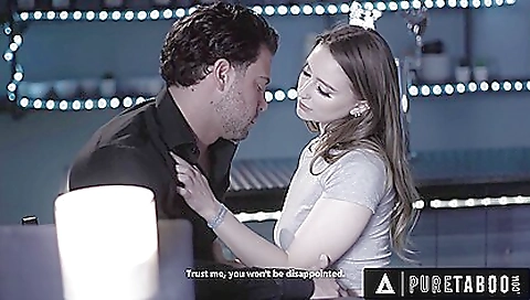 Big-ass brunette stepsister gets fucked by her stepbrother