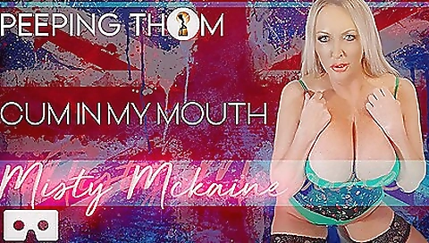 Sexy naked brunette with a big fat ass and a nice booty